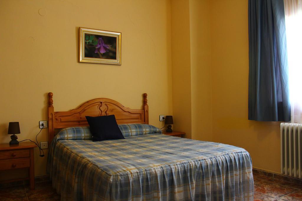 Residencial Los Robles Arroyo Frío Habitación foto